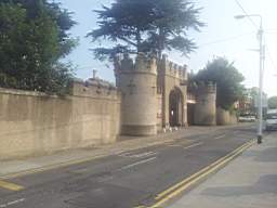 castlepark gate - 10585.jpg